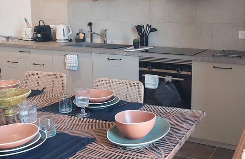 Lunel-Viel Apartment | In a winegrowing estate, 3P of 80m², old charm and modern comfort