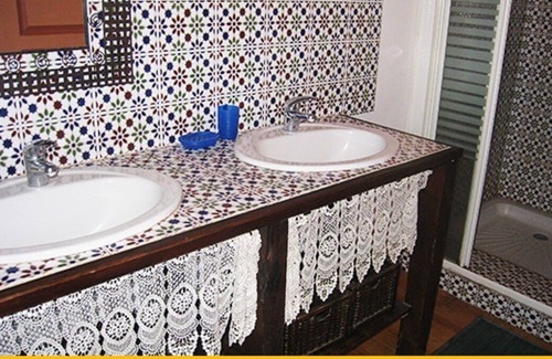 La Salvetat-Peyrales House | In Aveyron, Cottage in the countryside with horses!
