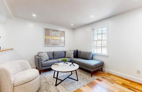 Everett House | In-between the Coast and the City