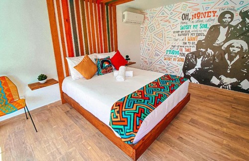 San Andres Hotel | In Di House of Reggae Boutique