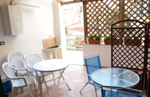 Mondello Apartment | IN FRONT OF THE SEA - BEAUTIFUL SEASIDE- only 20 meter from the beach - MONDELLO SQUARE - PALERMO