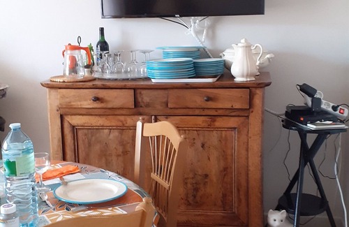 Millau Apartment | In godmother, three bright and cozy rooms in the city center, view Causses