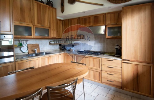 Gornate Olona House | In Gornate Olona, in an oasis of peace and tranquility villa large garden.