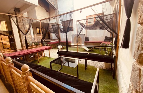 Faridabad Villa | 9999 m² Villa ∙ 3 bedrooms ∙ 10 guests