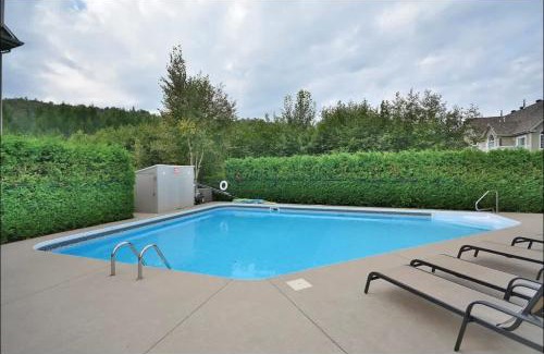 Saint-Sauveur House | In-ground pool - Spacious condo - Horizons