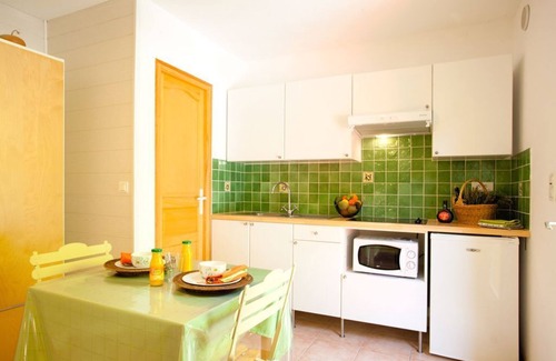 Olmeta di Capocorso Apartment | In Maghja, charming studio, 500m from the beach, river and hiking trails.