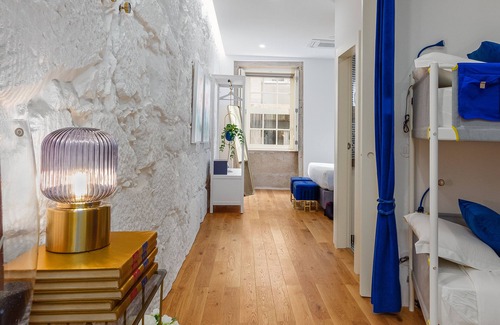 Centro / Baixa House | In Porto Gallery Guesthouse