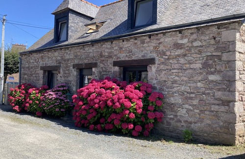 Paimpol House | In stone, with garden, forget your car. port, shops, beach on foot!