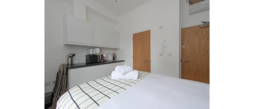 King's Cross Apartment | In Style Studio Apartment Close to Everything