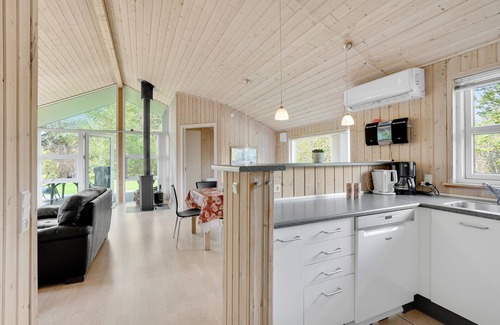 Hou House | In the attractive cottage area between Hals and Hou lies this luxury house.