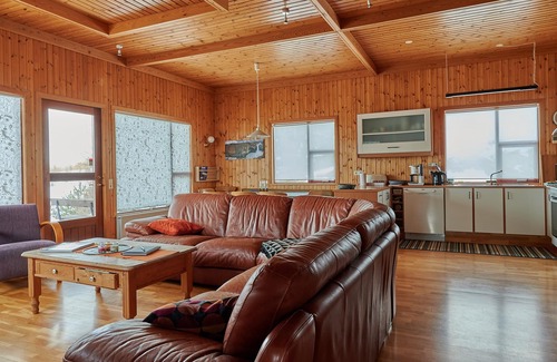 Hals Cottage | In The Center Of The North. Small And Big Groups. Northern Lites. Geothermal Tub