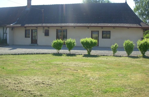 Flacey-en-Bresse Cottage | "In the happy days"