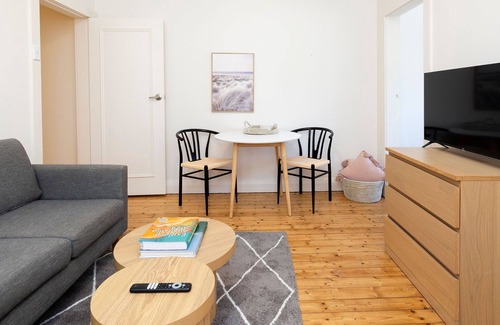 Bondi Beach Apartment | In the heart of Bondi, stroll to the beach
