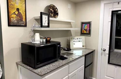 Medicine Park Apartment | In the Heart of Medicine Park, Right outside of Fort Sill perfect for Basic Training Graduation.