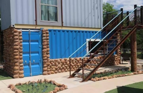 Medicine Park Apartment | In the Heart of Medicine Park, Right outside of Fort Sill perfect for Basic Training Graduation.