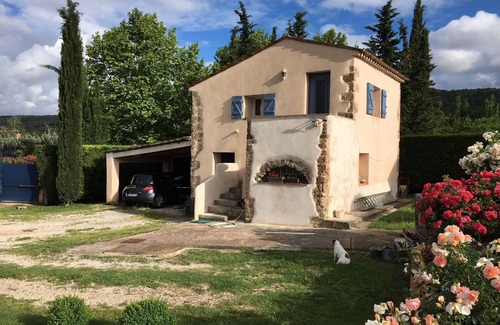 Salernes House | In the heart of Provence independent studio of 25m2 with views of the hills