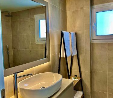 Rhodes Apartment | In the Heart of Rhodes City