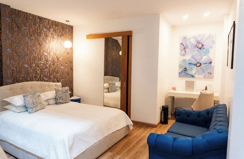 Quito Historic Center Bed & Breakfast | In the heart of the historic center within walking distance of museums, churches, cafes, etc.