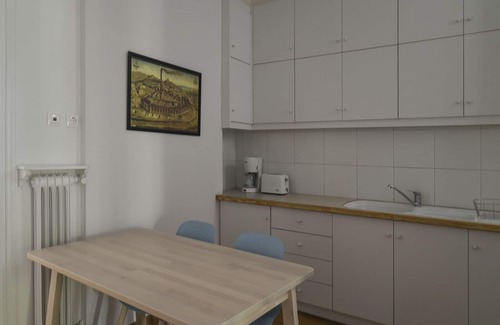 Thissio Apartment | In the loveliest neighbourhood of Athens!