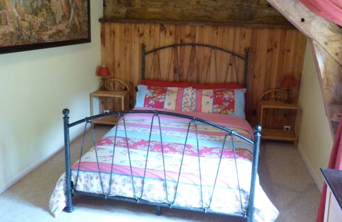 Plouguenast House | In the nature, along the river with sport activities and swimming pool