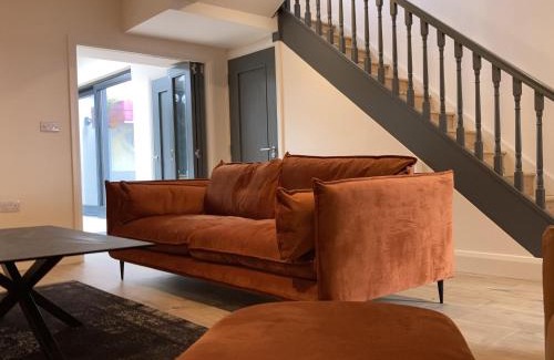 Dungarvan House | In The Pink