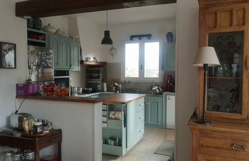 Ceret House | In the shade of the pines. House with pool, second floor, mountain view and garden