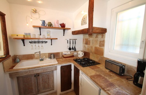 Tourrettes-sur-Loup Cottage | In Tourettes-sur-Loup, charming gite with infinity pool