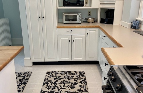 Bar Harbor House | In-town Bar Harbor; walk everywhere, off street parking, and close to Shore Path