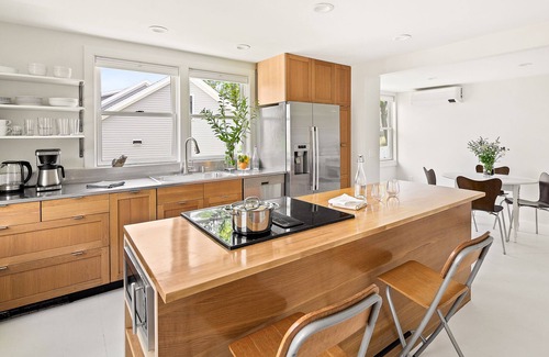 Rockland House | In-town, coastal + relaxing in Rockland