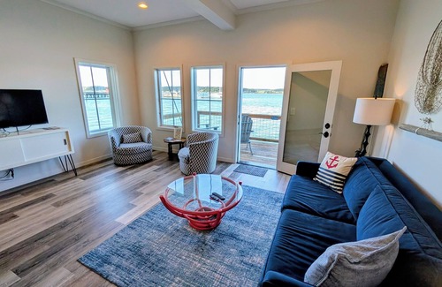 Coupeville Apartment | In town Condo on the water; studio with separate sleeping area