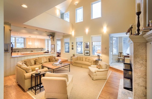 Telluride House | In-town home with indoor hot tub, fireplace & laundry - walk to Main St/gondola