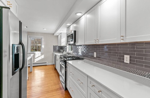 Yachting Village House | In Town, Water Views And Parking