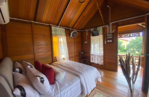 Alor Gajah Ski Chalet | Inap Desa Abang adik