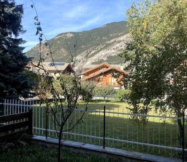 Oulx Apartment | Incantevole Appartamento con Giardino - Garage Privato e Free Wifi
