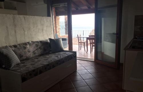 Nebida Apartment | INCANTEVOLE TERRAZZA SUL MARE wifi e piscina