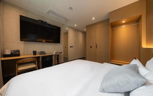 Seolcheon-myeon Hotel | Incheon BrownDot Hotel Guwol