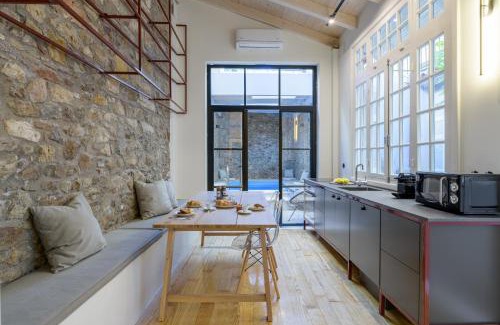 Plaka Apartment | Incomparable Plaka's Luxury Apt Private Pool