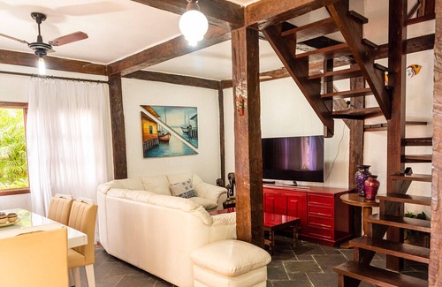 Jardim Sao Miguel House | Incrível casa com churrasq na Praia da Enseada/SP