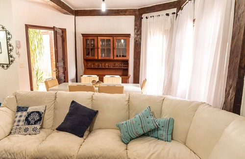 Jardim Sao Miguel House | Incrível casa com churrasq na Praia da Enseada/SP