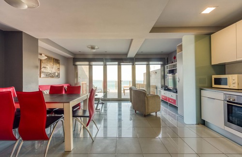 Las Palmas de Gran Canaria Ski Chalet | Incredible terrace ocean views By CanariasGetaway