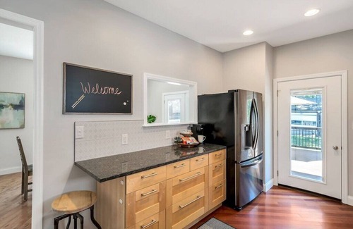 Oakley House | Incredible 3 bed Oakley Square Charmer! Enjoy everything Oakley! Best location!