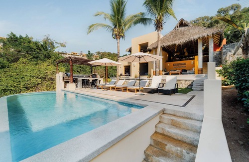 Higuera Blanca House | Incredible 3-bedroom Beachfront house Sayulita. Chef & Housecleaner included.