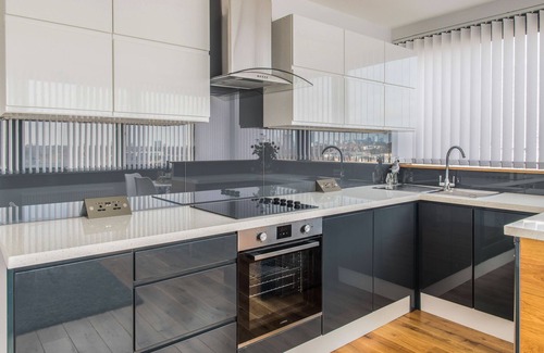 Latchmere Apartment | Incredible 3BR Battersea Flat & Spectacular View
