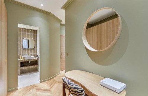 Strasbourg -Saint-Denis Apartment | Incredible AC Apartment 3 bedrooms Center of Paris by Studio Prestige