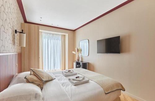 Strasbourg -Saint-Denis Apartment | Incredible AC Apartment 3 bedrooms Center of Paris by Studio Prestige