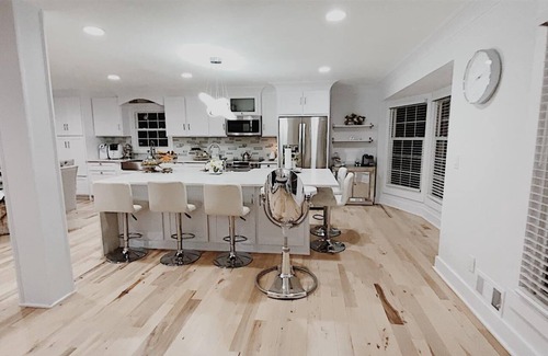 Lenexa House | Incredible beautiful home! Great location close to KC