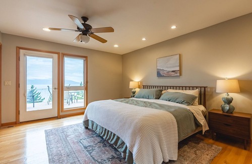 Bellingham House | Incredible Chuckanut Dr, Water View Home!