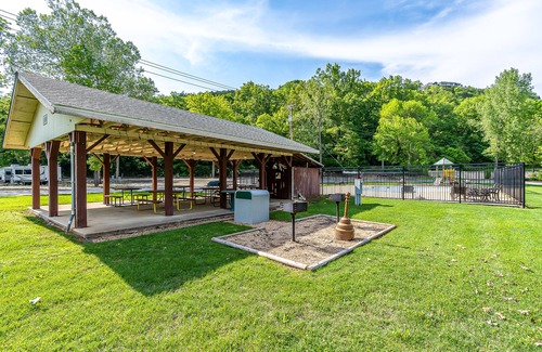 Table Rock Condo | Incredible condo with fireplace, kitchen, balcony & W/D - dog-friendly