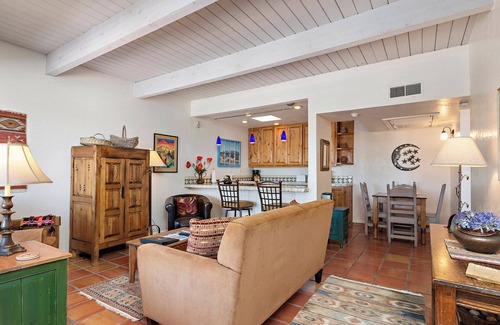 Northeast Santa Fe House | Incredible Downtown Location, Beautiful Fort Marcy Condo