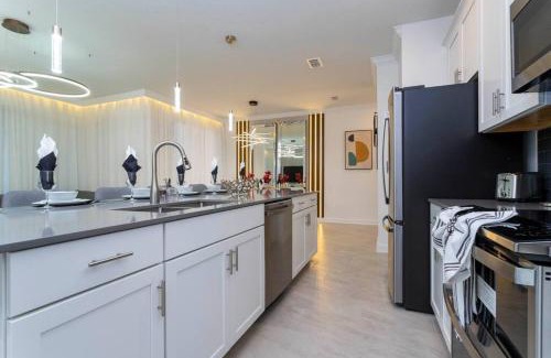 Four Corners House | Incredible House with pool near Disney